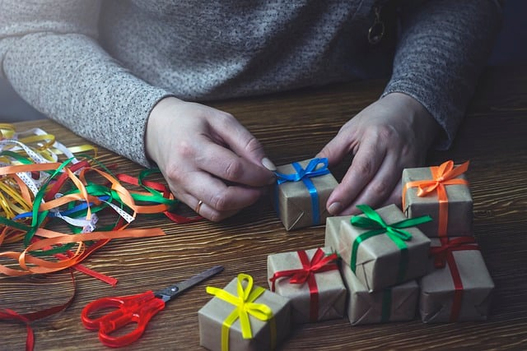 Sevginizi İfade Etmek: Sevgililer Günü’nde Sevgilinize Kalpten Hediye Notları